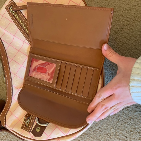 Dooney & Bourke Bag with Matching Wallet - Picture 8 of 12